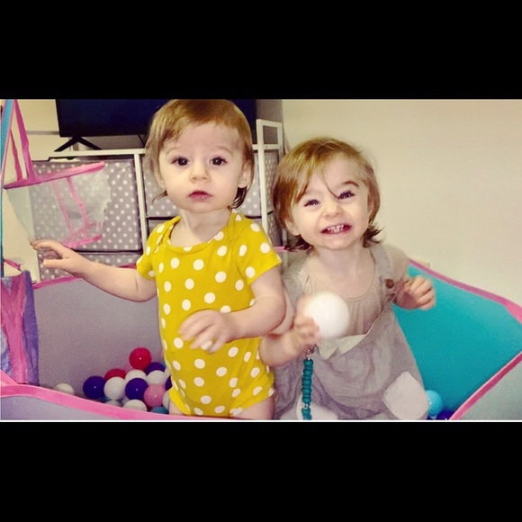 Meet your Posher, Schelia - Picture 1 of 1